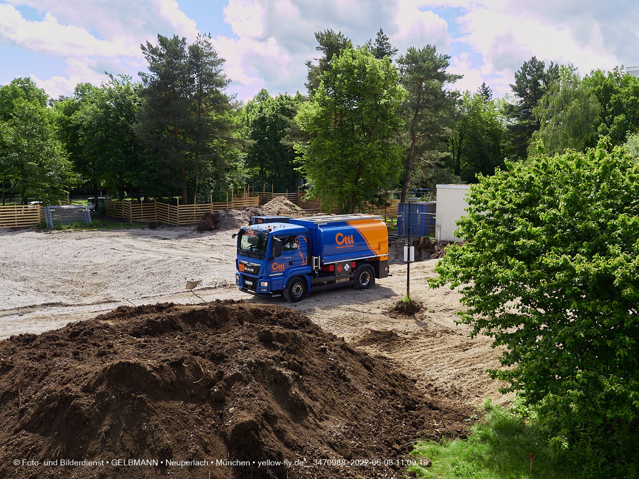 08.06.2022 - Baustelle zur Mütterberatung und Haus für Kinder